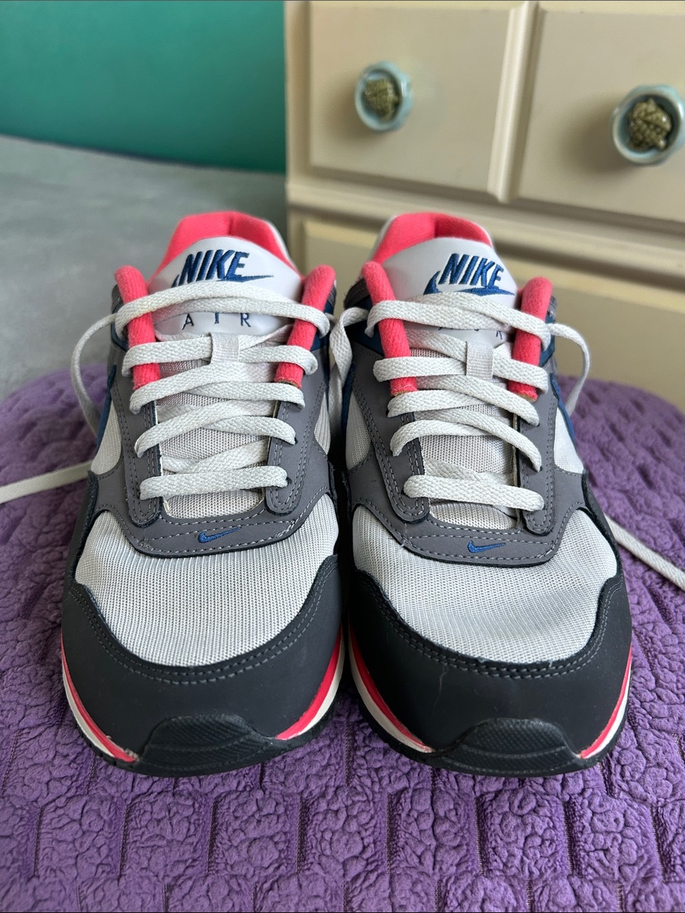 Nike Air Max Correlate Women's sneakers gray, blue, and pink colorway Size 10.5